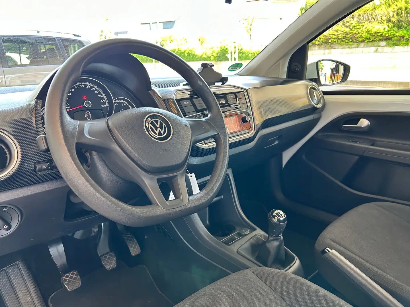 Volkswagen up! up! 2-türig Climatronic Maps+More Dock Weiß - 2