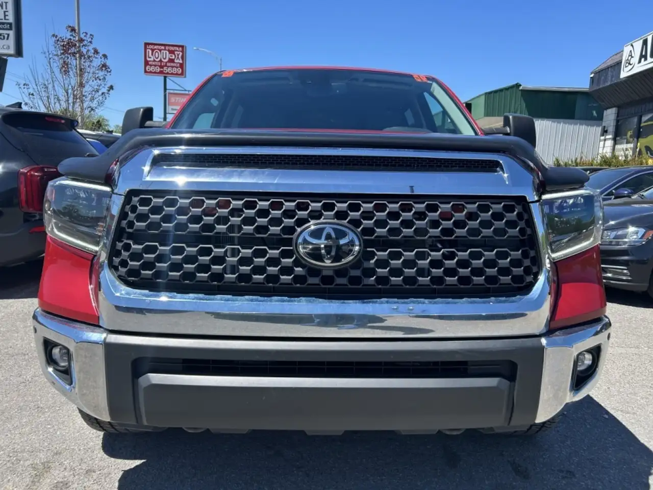 Toyota Tundra снимка Toyota Tundra