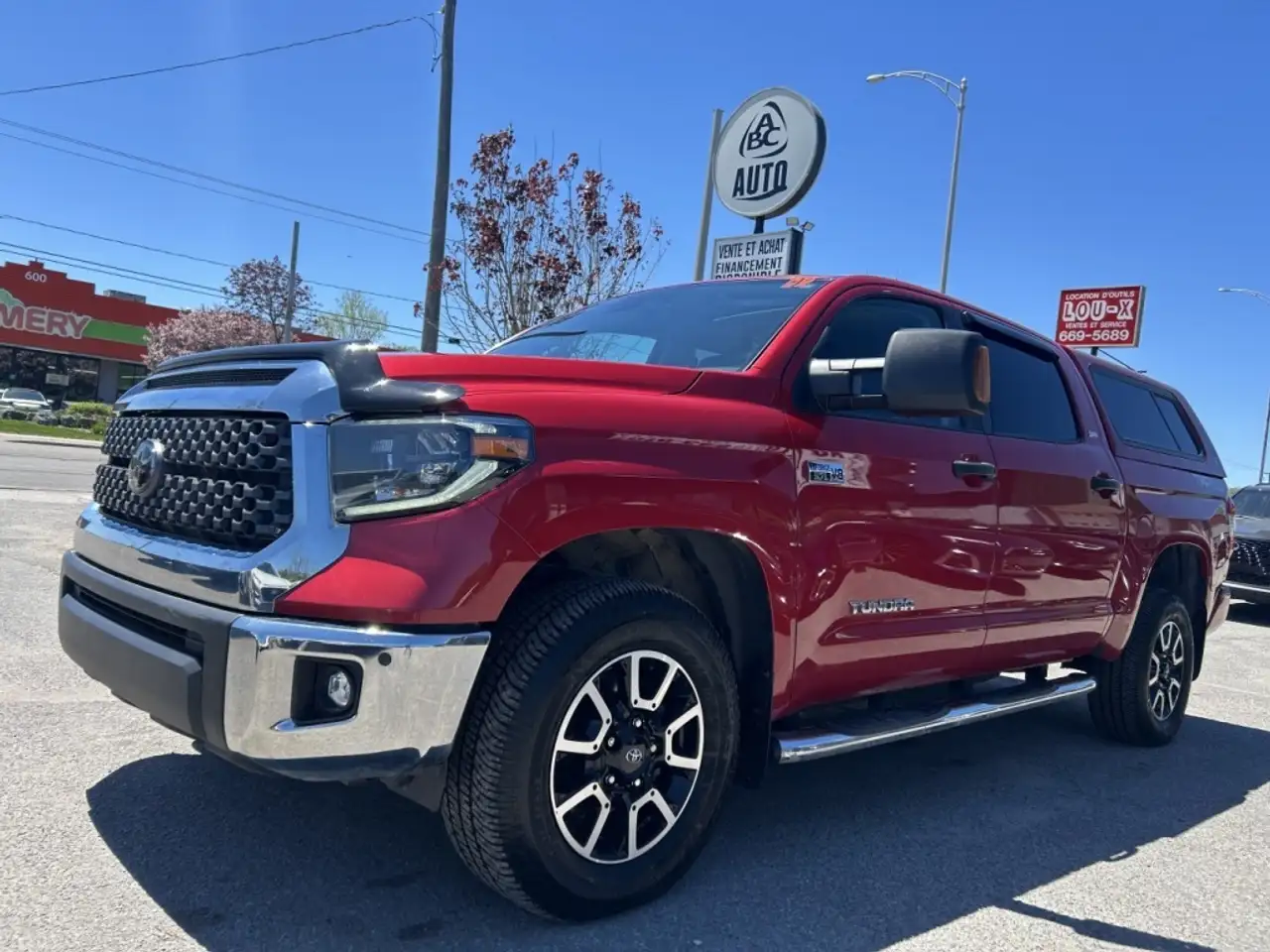 Toyota Tundra снимка Toyota Tundra