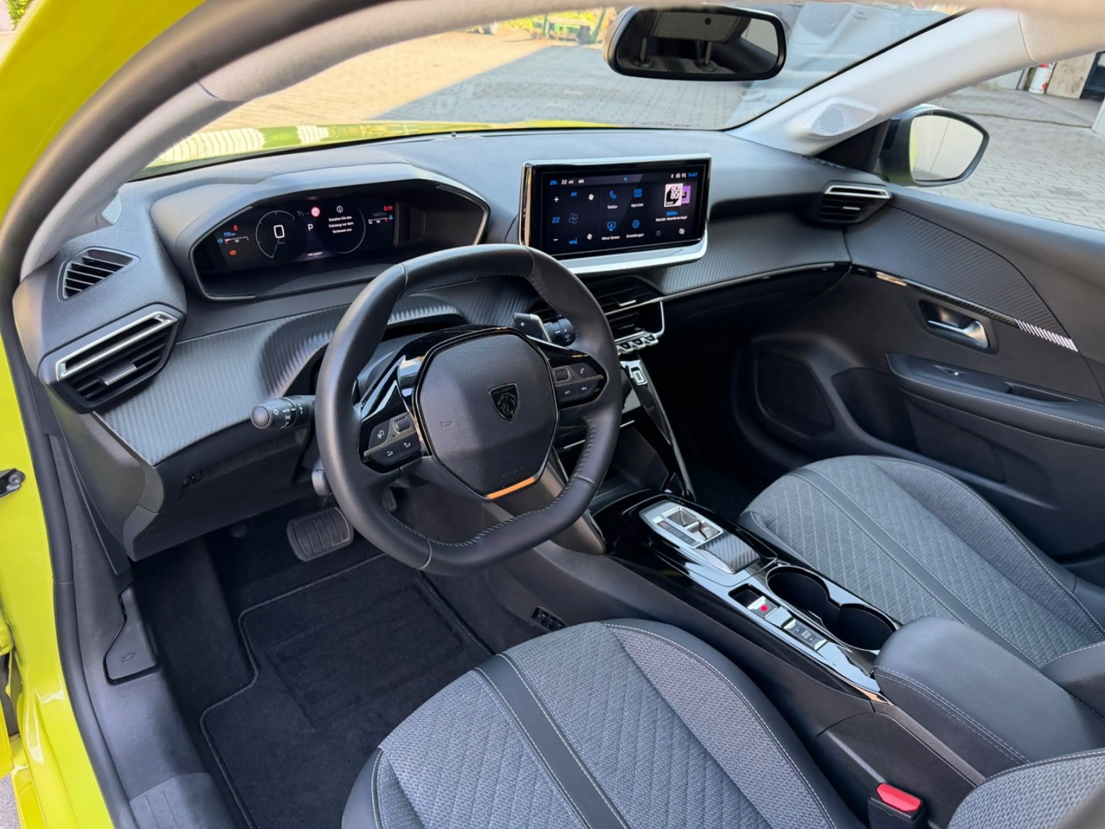 Peugeot 208 Allure *Automatik* — photo 10