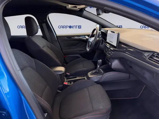 Ford Focus view 15