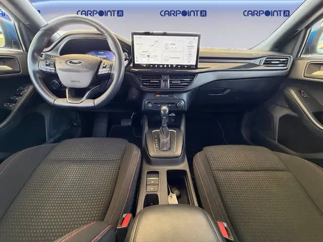 Ford Focus view 10