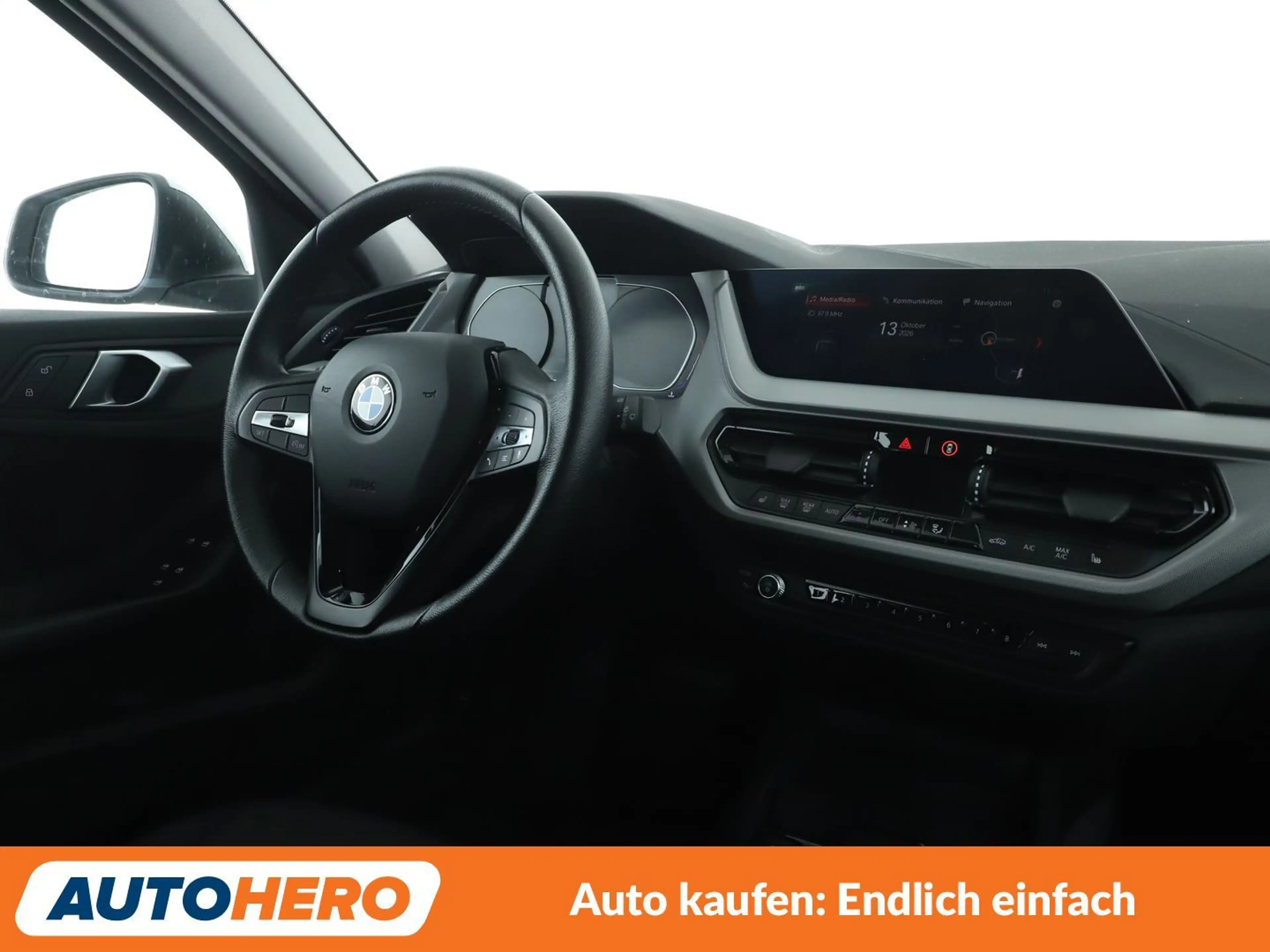 BMW 118 i  Aut.*NAVI*PDC*LIM*SHZ* — photo 13