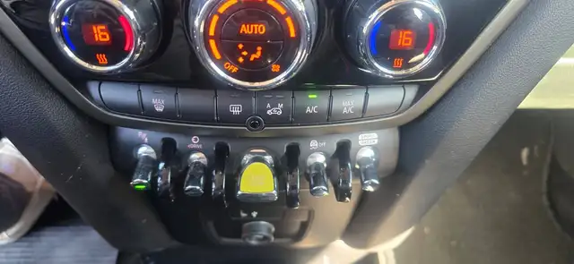 Mini Countryman view 15