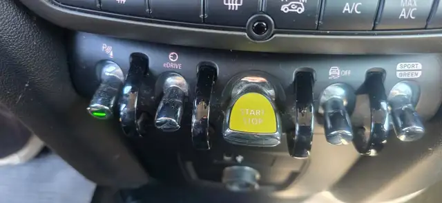 Mini Countryman view 11