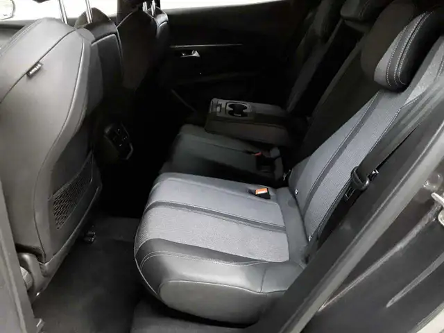Peugeot 3008 view 13