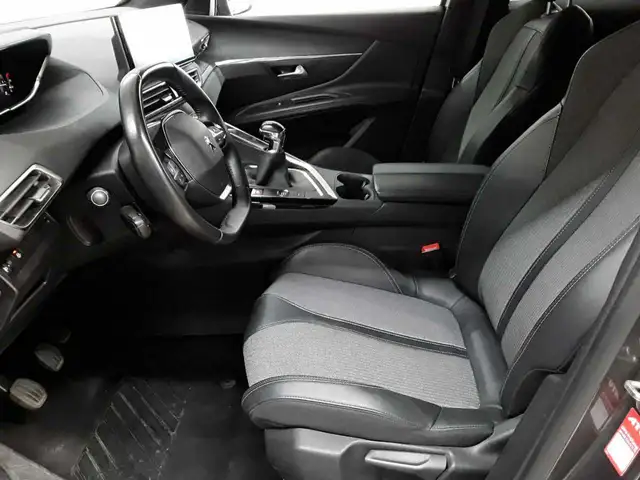 Peugeot 3008 view 7