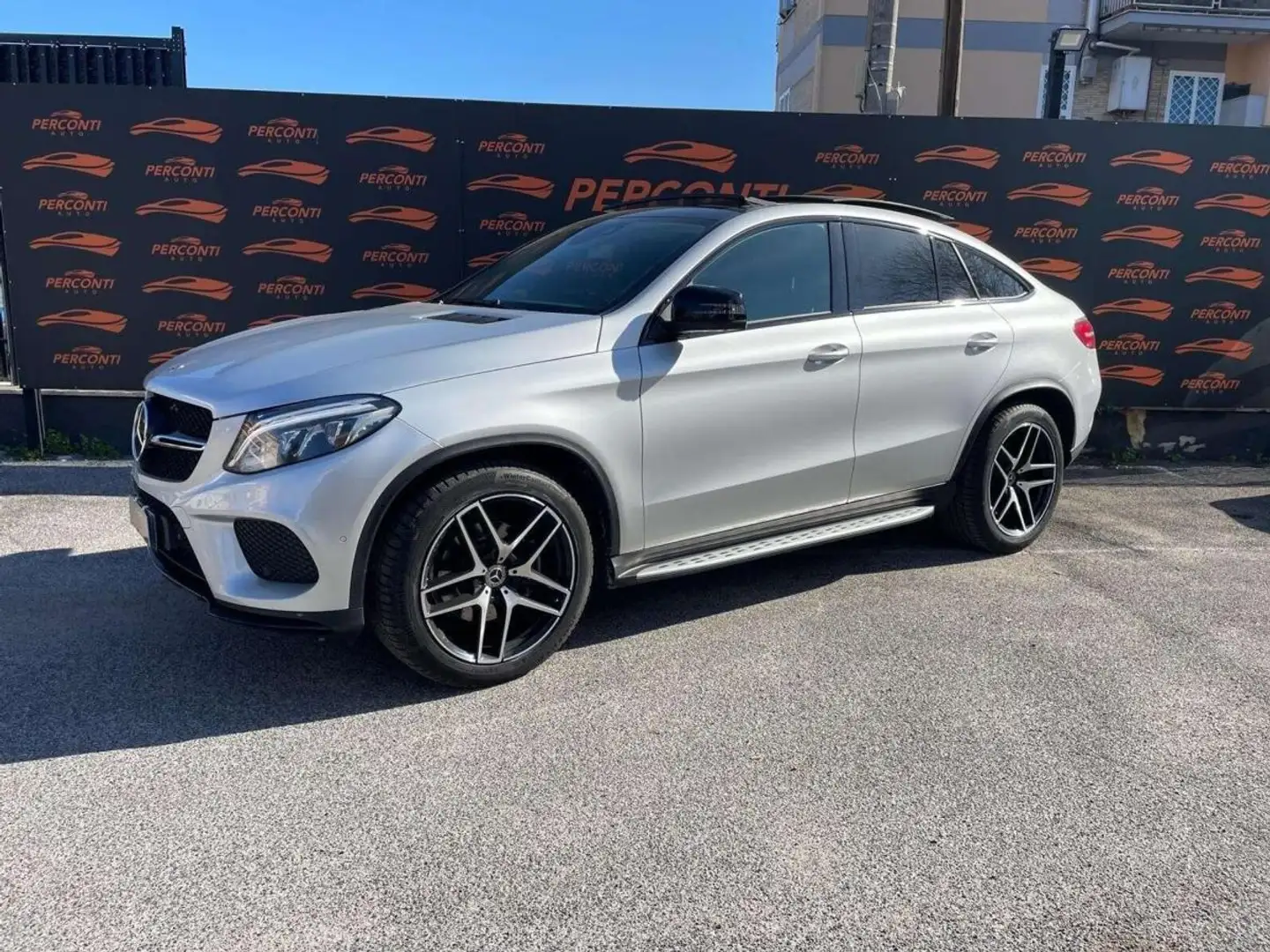 Mercedes-Benz GLE 350 d 4Matic Premium Plus AMG PANO 360 MEMO Argento - 1