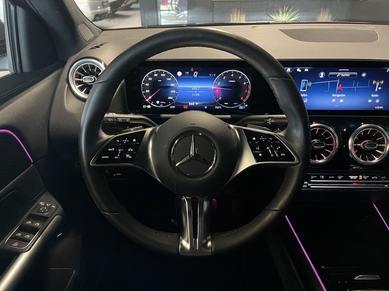 Mercedes-Benz GLA 180 PROGRESSIVE/KEYLESS/LED/NIGHT/KAMERA/DAB — photo 13