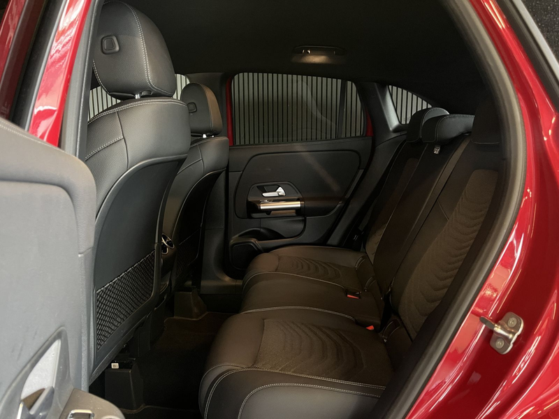 Mercedes-Benz GLA 180 PROGRESSIVE/KEYLESS/LED/NIGHT/KAMERA/DAB — photo 10
