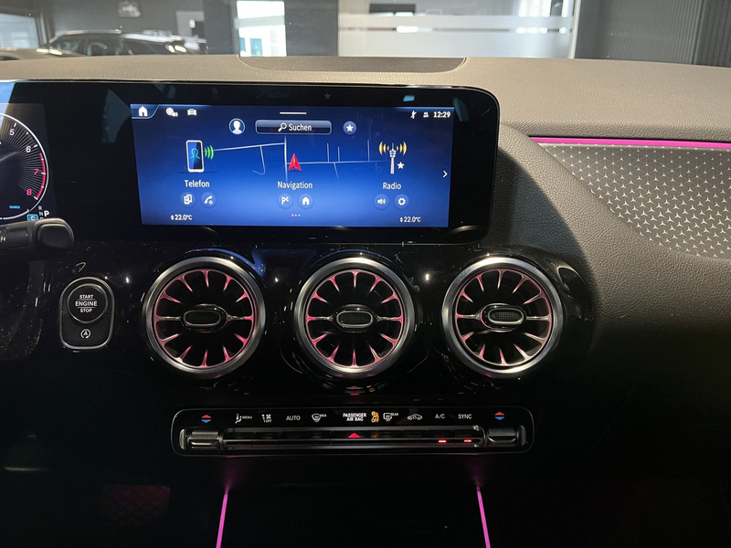 Mercedes-Benz GLA 180 PROGRESSIVE/KEYLESS/LED/NIGHT/KAMERA/DAB — photo 14