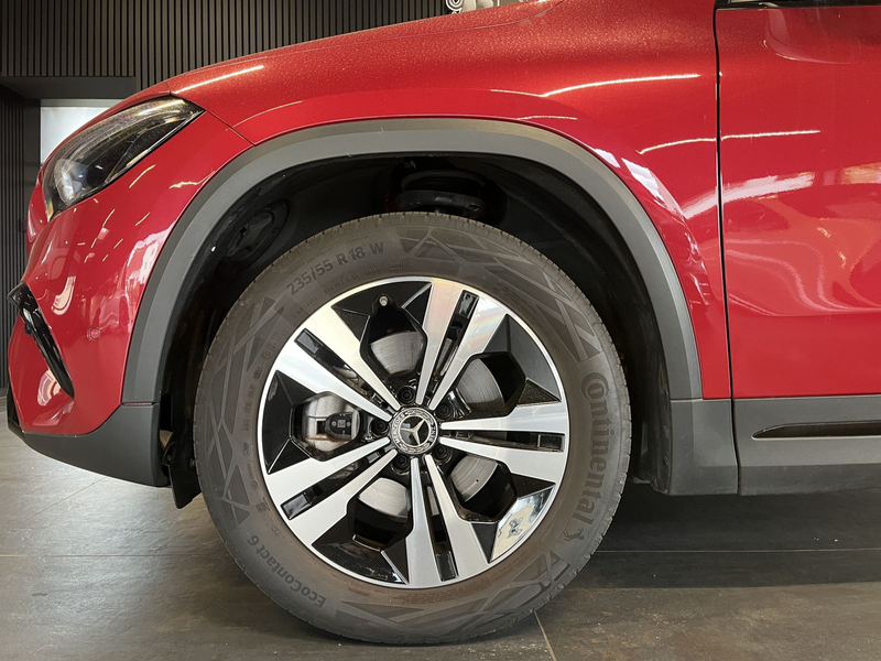 Mercedes-Benz GLA 180 PROGRESSIVE/KEYLESS/LED/NIGHT/KAMERA/DAB — photo 7