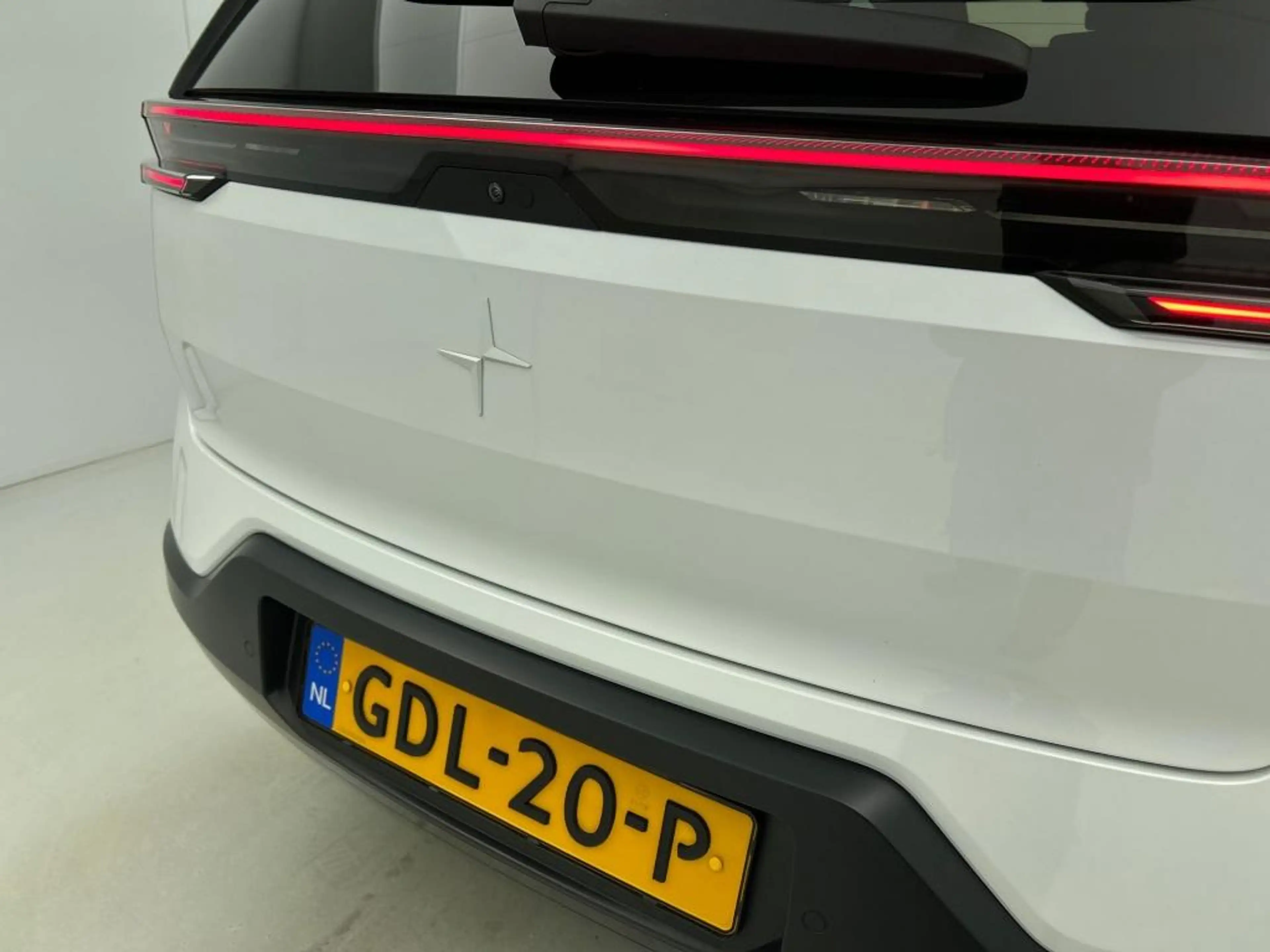 Polestar 3 Long Rang Dual Motor Performance 111 kWh — photo 15