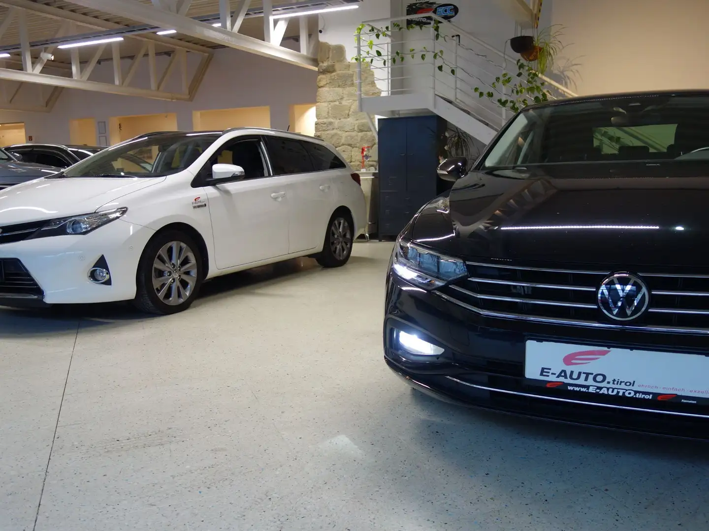 Volkswagen Passat 2,0TDI 4Motion DSG *TRAVEL ASSIST *SPORTPAKET ERG Schwarz - 2