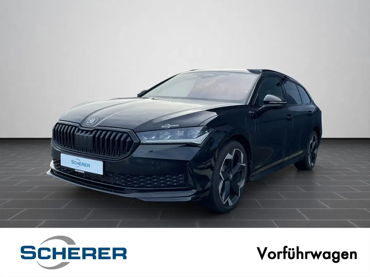 Skoda Superb Combi Sportline 1,5 TSI i.V.  plugin-Hybr Schwarz - 1