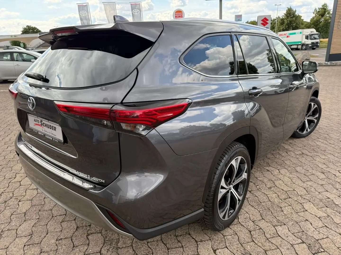 Toyota Highlander Hybrid Luxury **VOLL** Šedá - 2