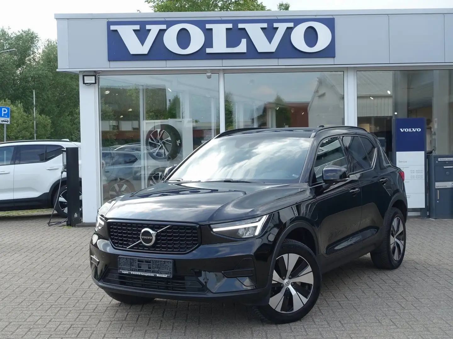 Volvo XC40 Recharge T4 Recharge Plus Dark/Kamera/H&K Schwarz - 1