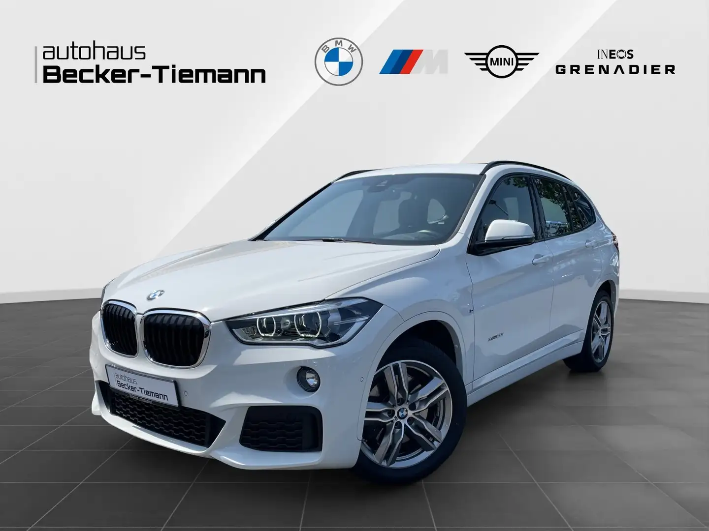 BMW X1 xDrive20i AUT.*M SPORT*LED*SPORTSITZE*DA*NAVI*PDC* Blanc - 1