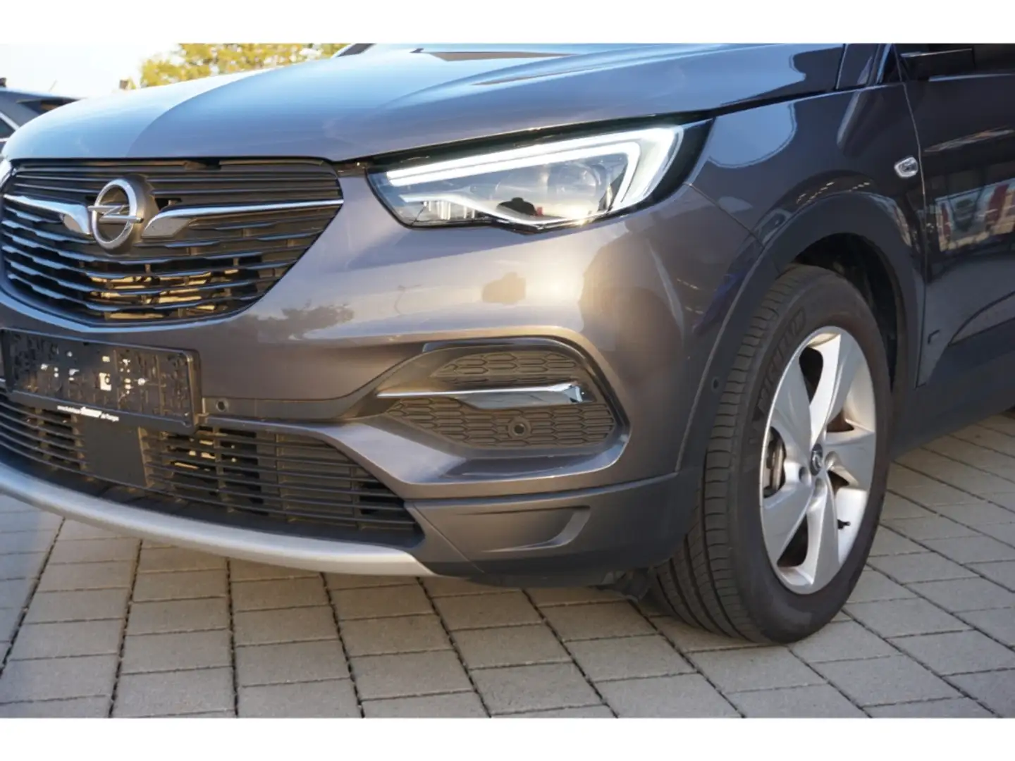 Opel Grandland X 1.6 DI PHEV Elegance Navi LED Kamera SHZ PDC Grijs - 2