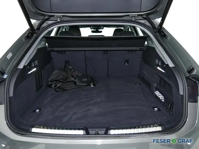 Audi A6 view 10