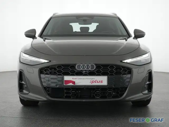 Audi A6 view 11