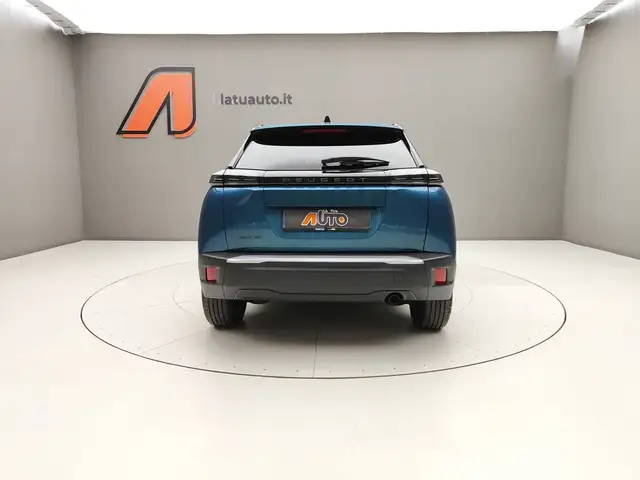 Peugeot 2008 view 6