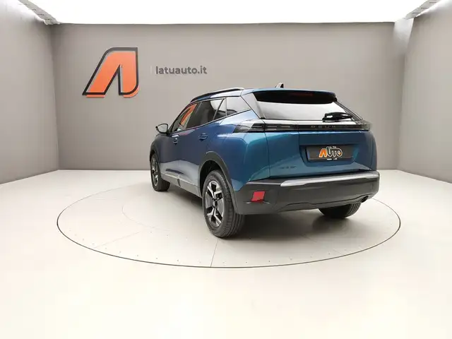 Peugeot 2008 view 5