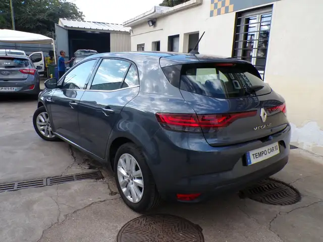 Renault Megane view 4
