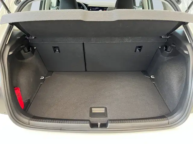 Volkswagen Polo view 14