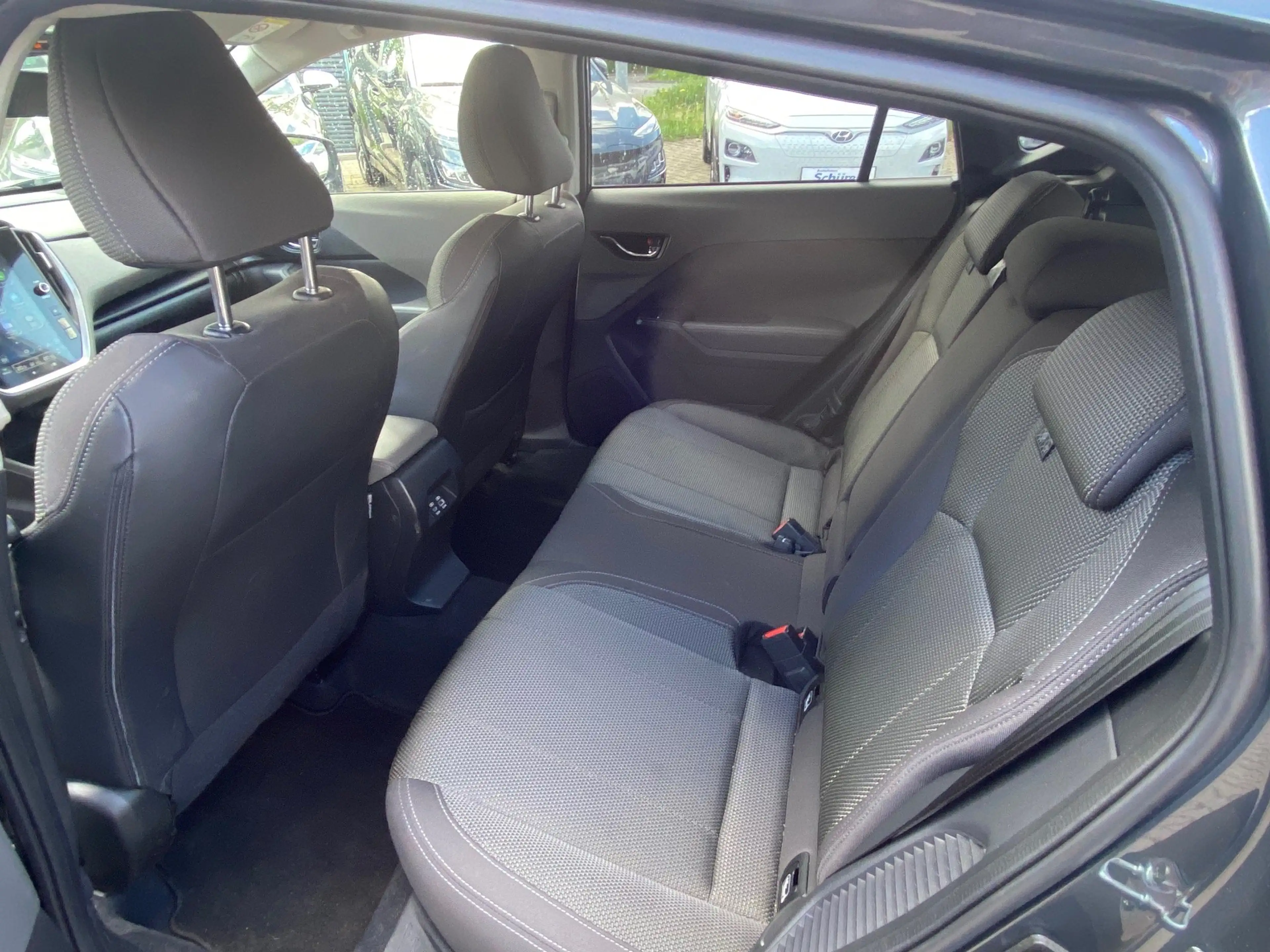Subaru Crosstrek 2.0 e-Boxer Active Lineartronic — photo 5