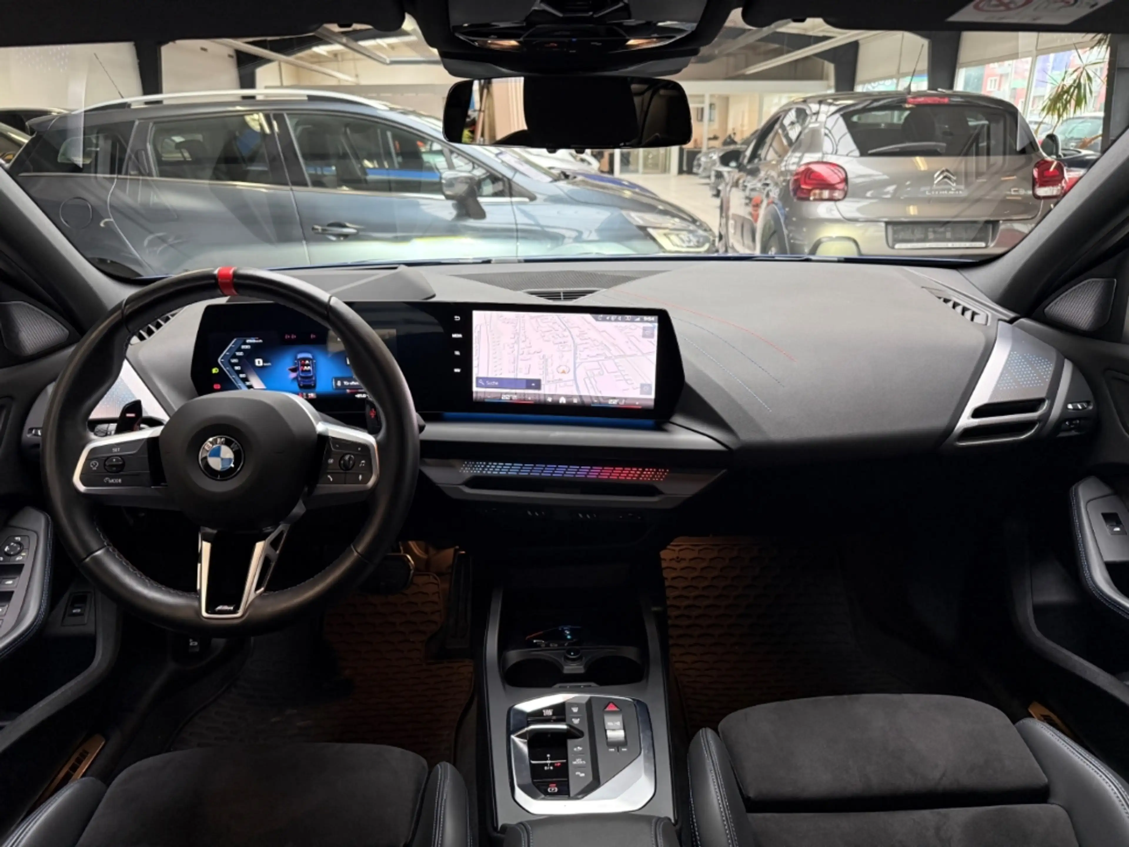 BMW 135 xDrive Park-Assistent+ServicePaket/Garantiepaket — photo 11