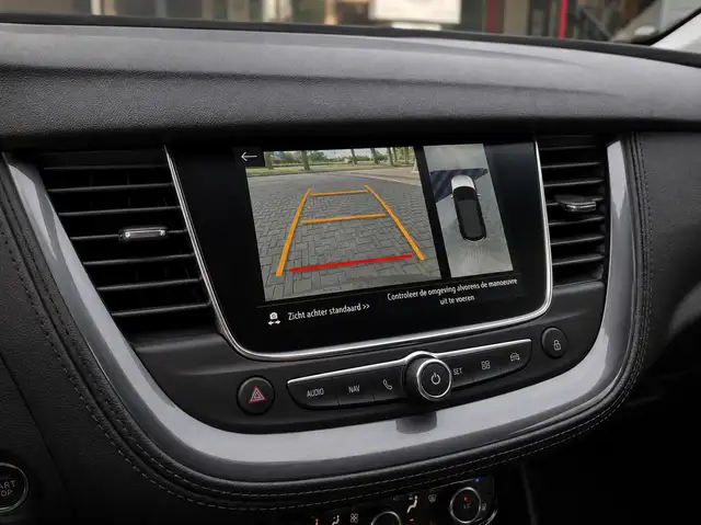 Opel Grandland X view 8