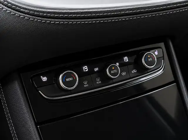 Opel Grandland X view 10