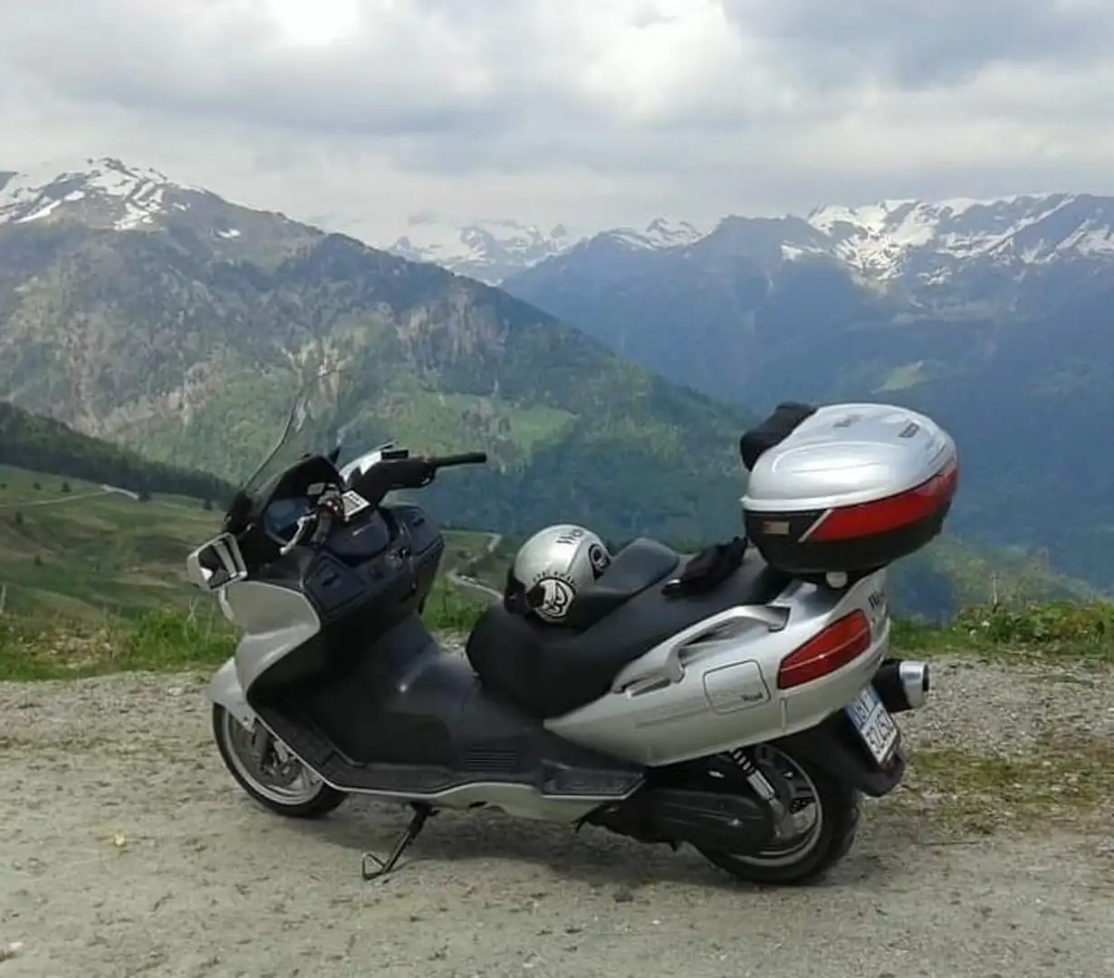 Suzuki Burgman 650 Argento - 1
