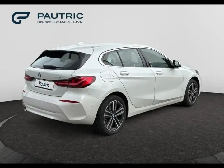 BMW 116 116iA 109ch Business Design DKG7 — photo 5