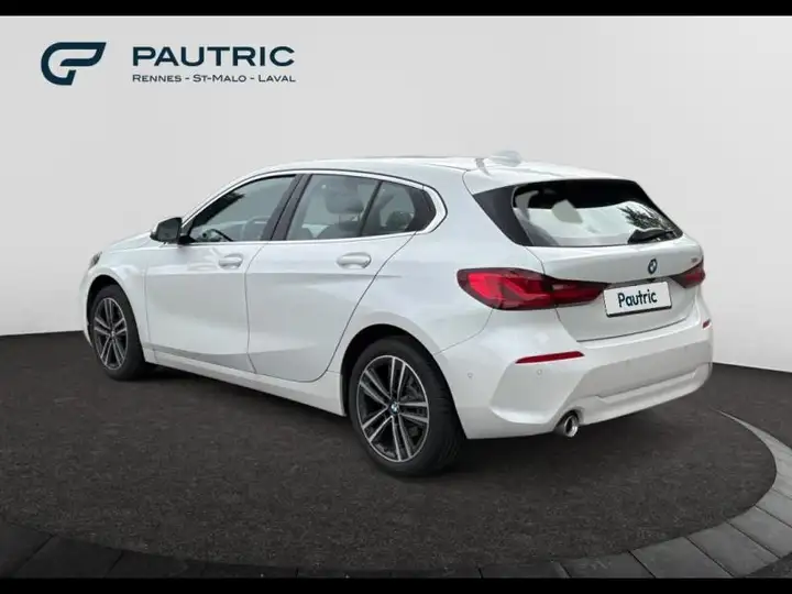 BMW 116 116iA 109ch Business Design DKG7 — photo 3