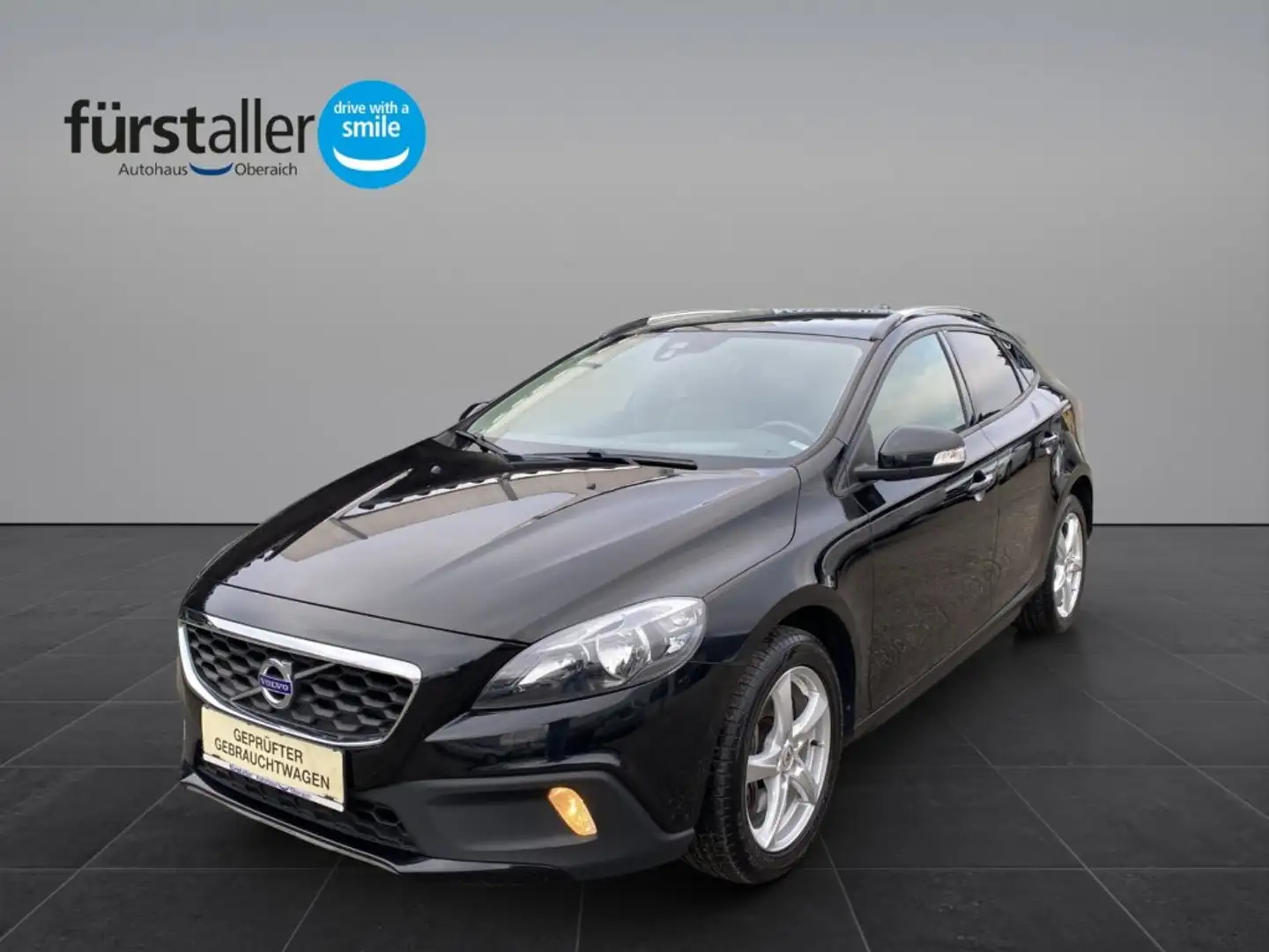 Volvo V40 Cross Country Schwarz - 1
