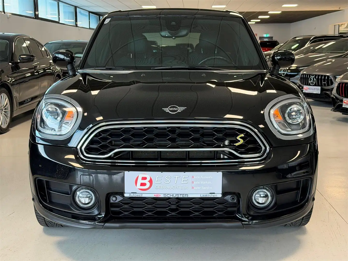 MINI Cooper Countryman PHEV ALL4 Schwarz - 2