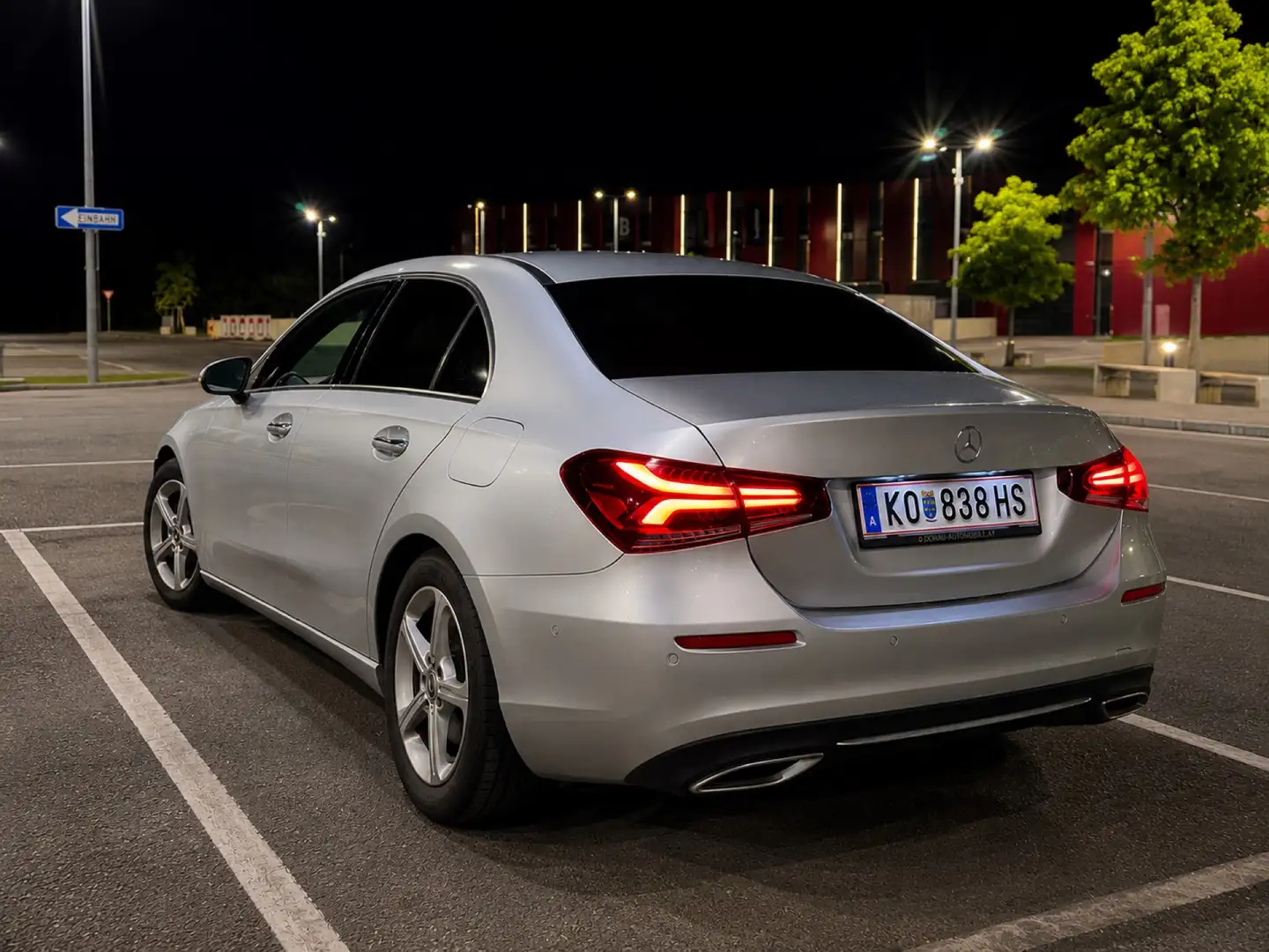 Mercedes-Benz A 200 Limousine Silber - 2