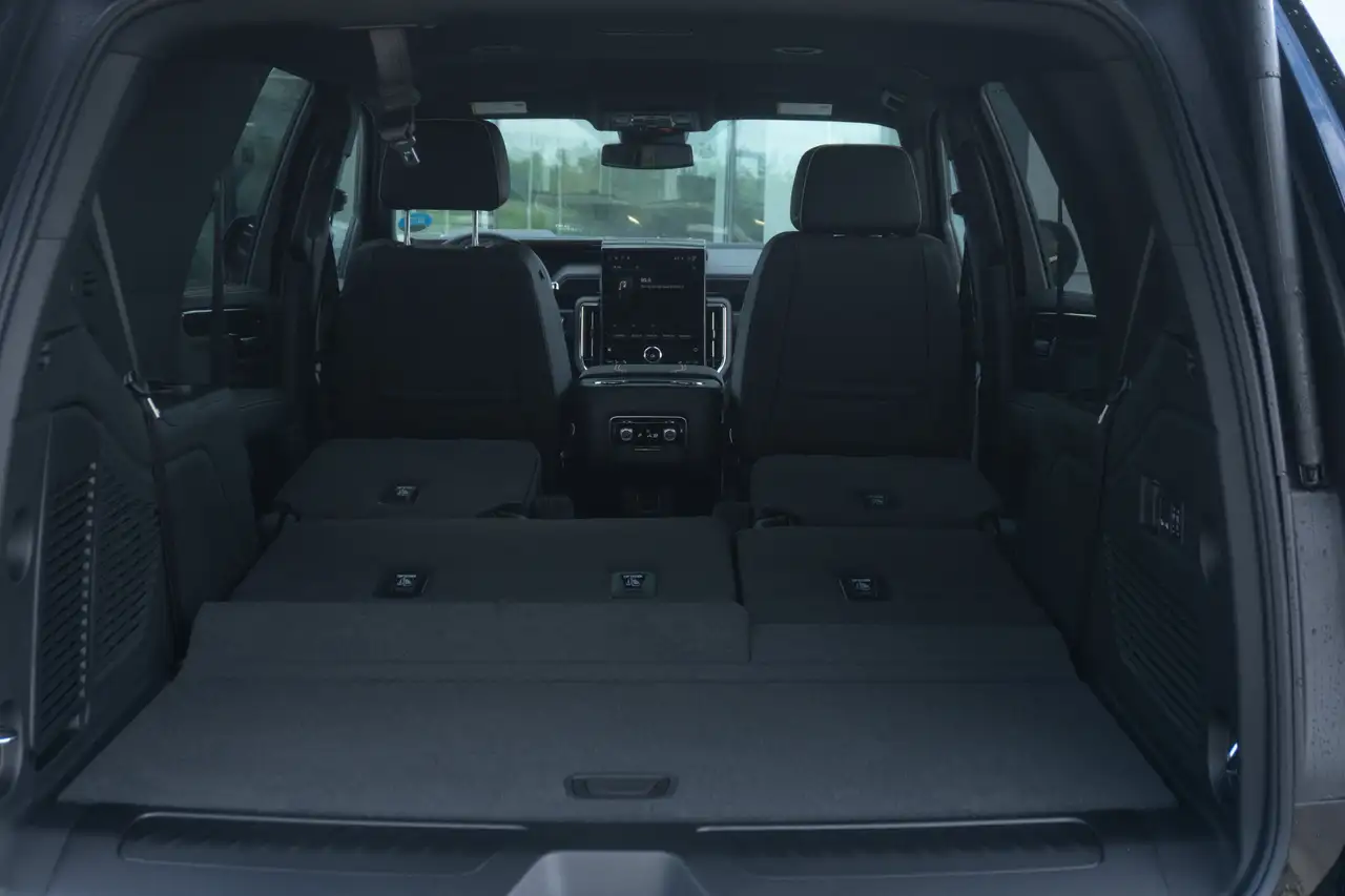 GMC Yukon photo GMC Yukon