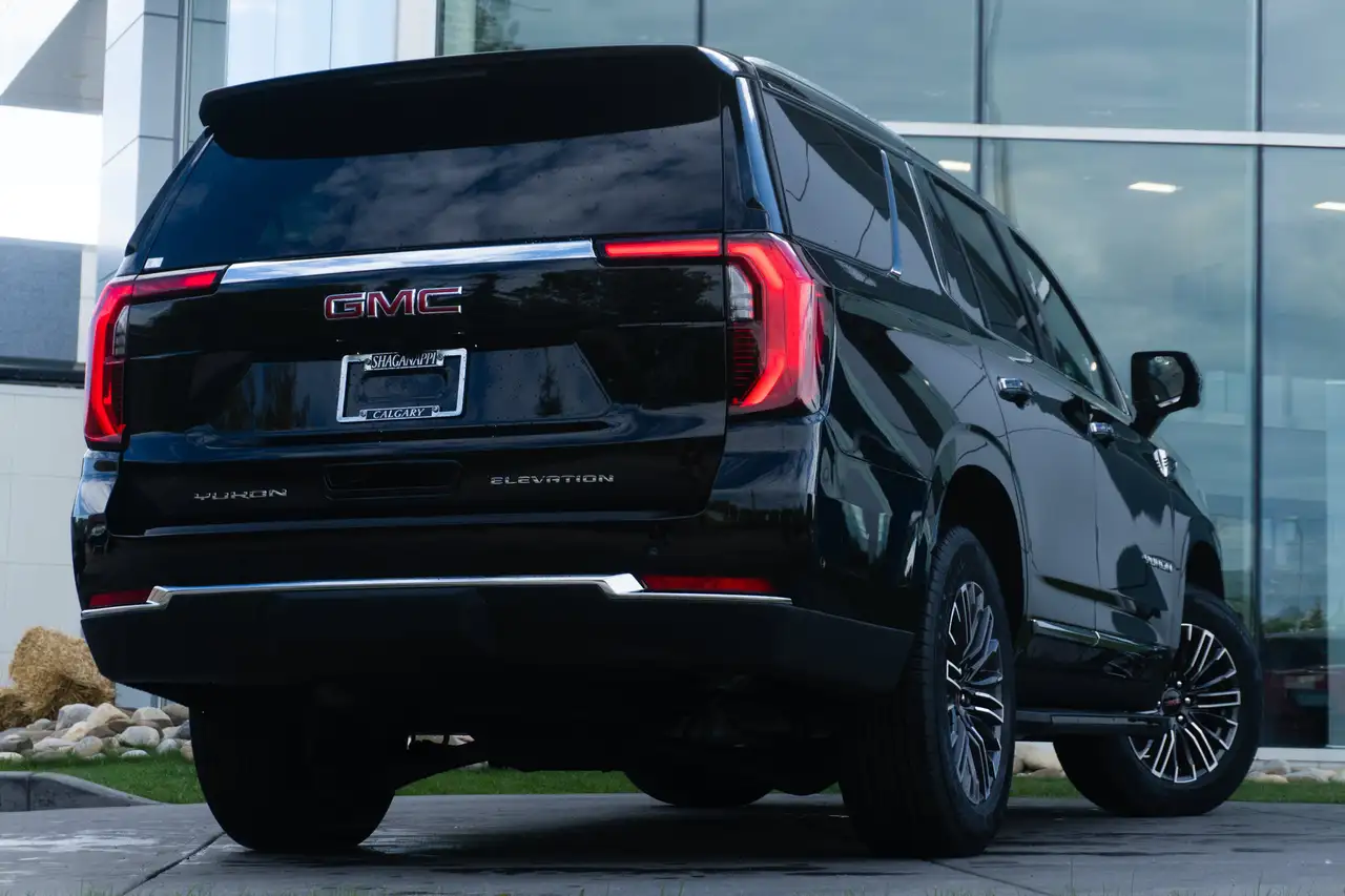 GMC Yukon photo GMC Yukon