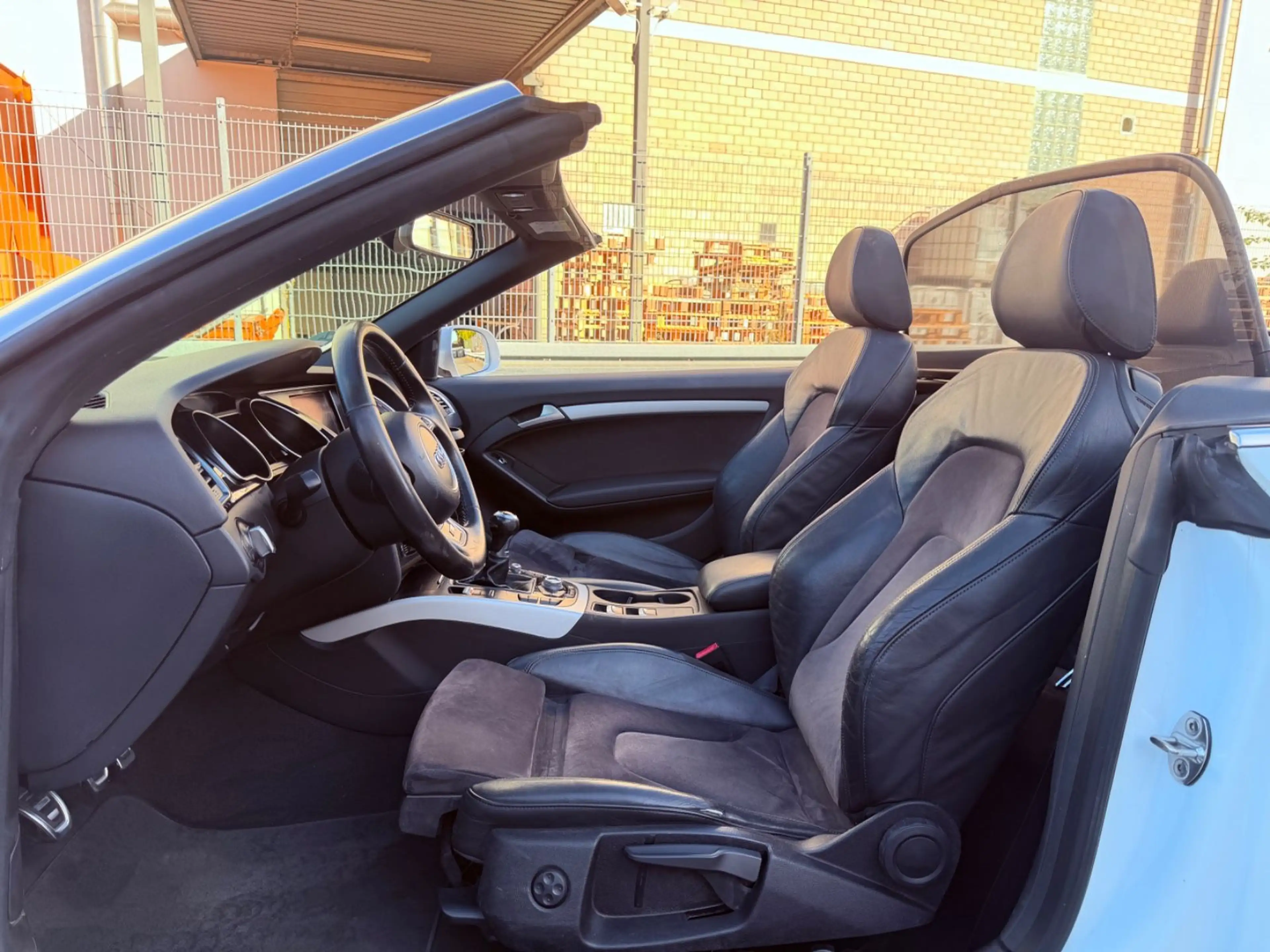 Audi A5 Cabriolet 2.0 TDI  quattro 3x S-line 19" — photo 17