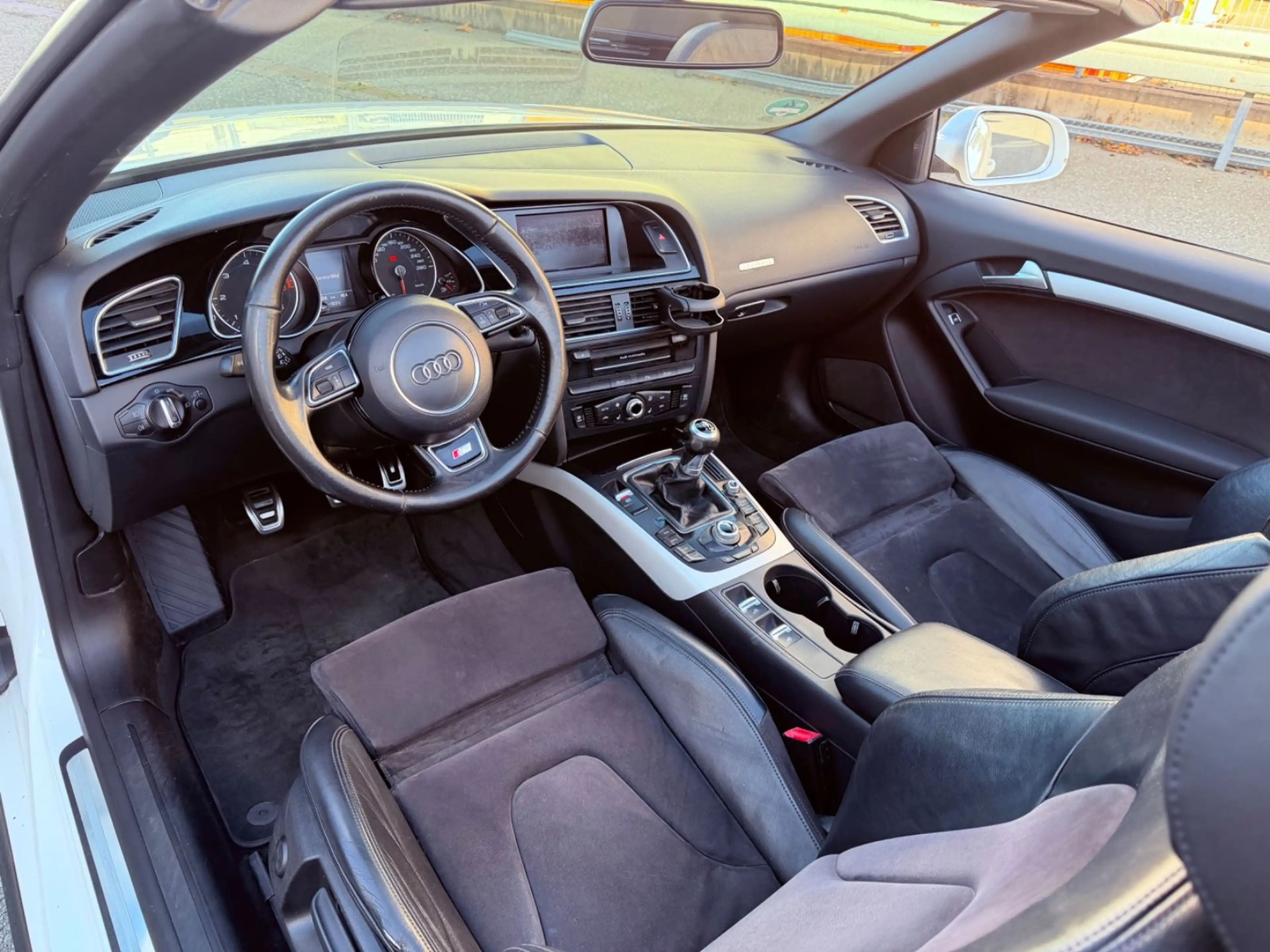 Audi A5 Cabriolet 2.0 TDI  quattro 3x S-line 19" — photo 16