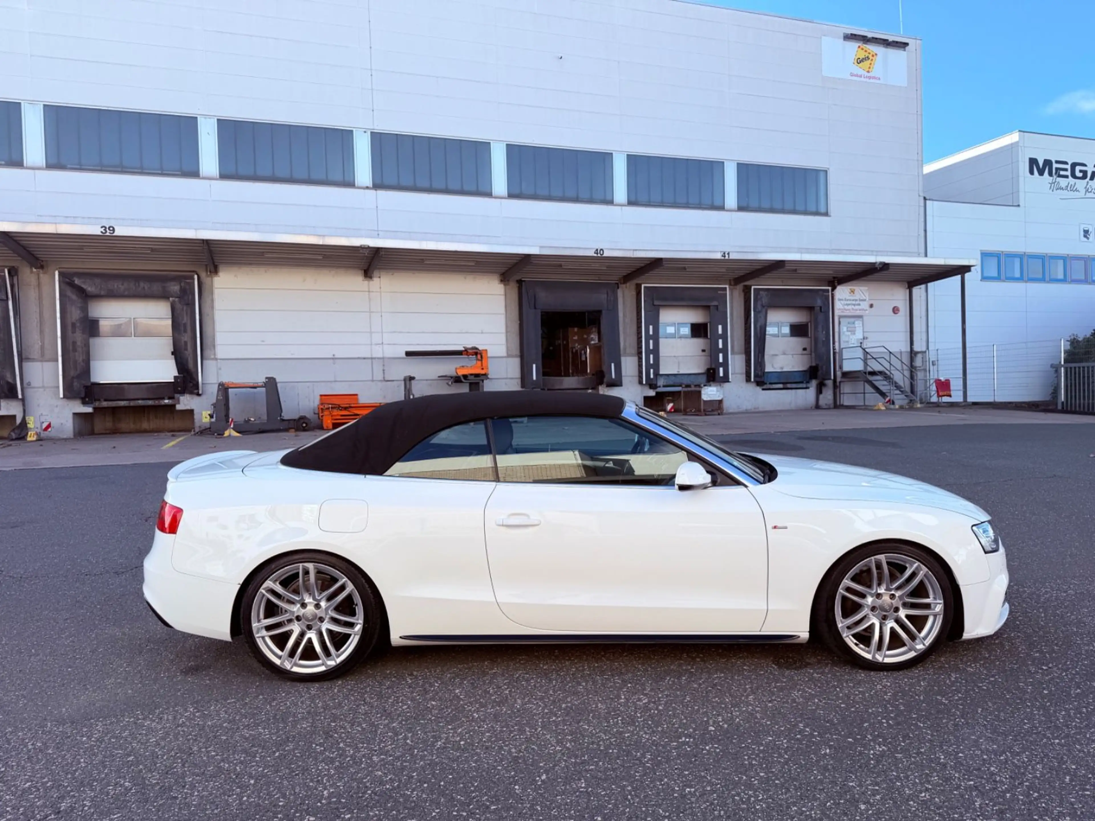 Audi A5 Cabriolet 2.0 TDI  quattro 3x S-line 19" — photo 12