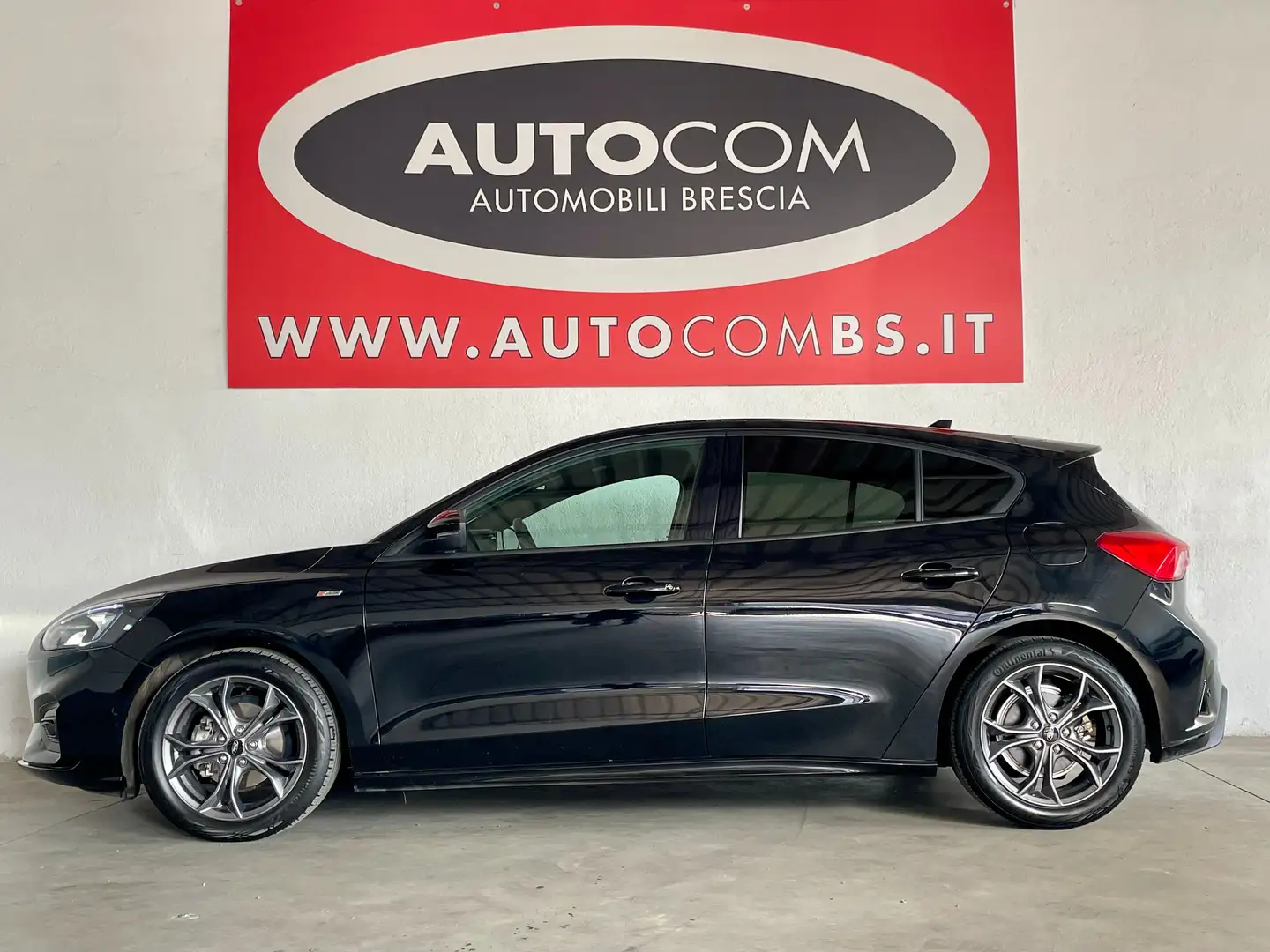 Ford Focus 1.0t ecoboost h ST-Line 125cv Zwart - 1