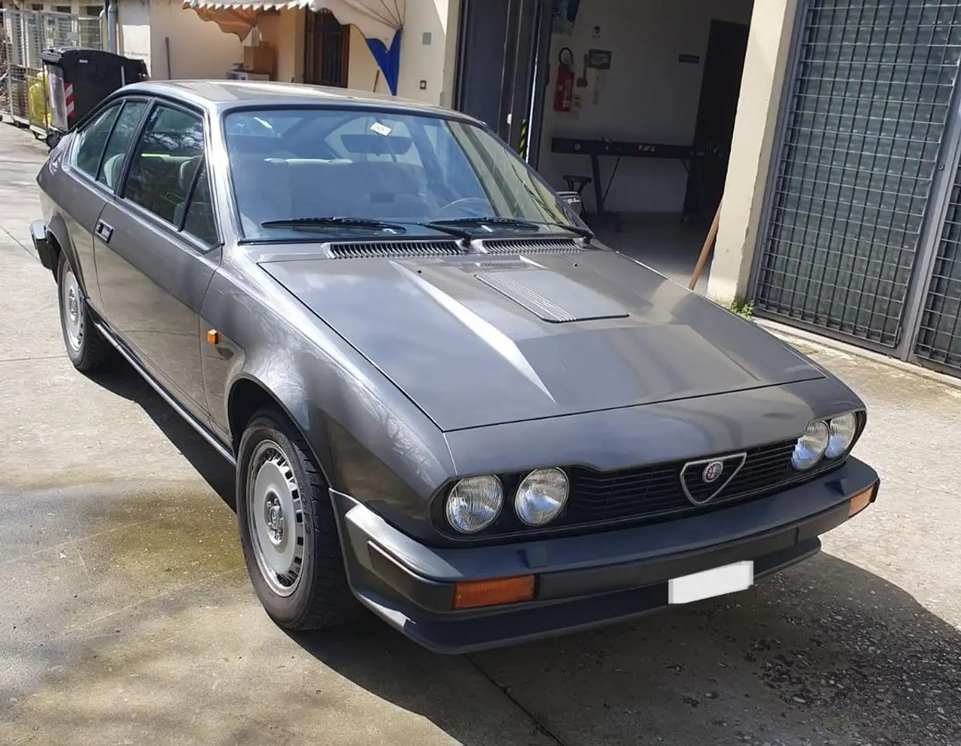Alfa Romeo GTV 6 2.5i Grigio - 2