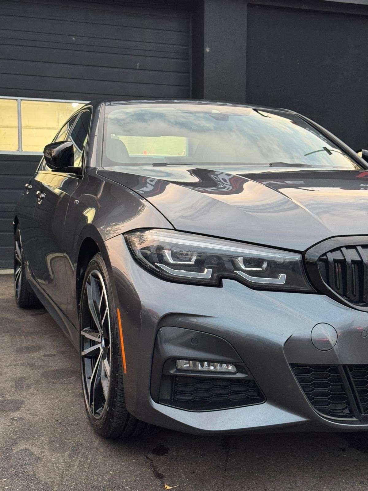 2022 BMW 3 Series 330i xDrive M SPORT package — снимка 1