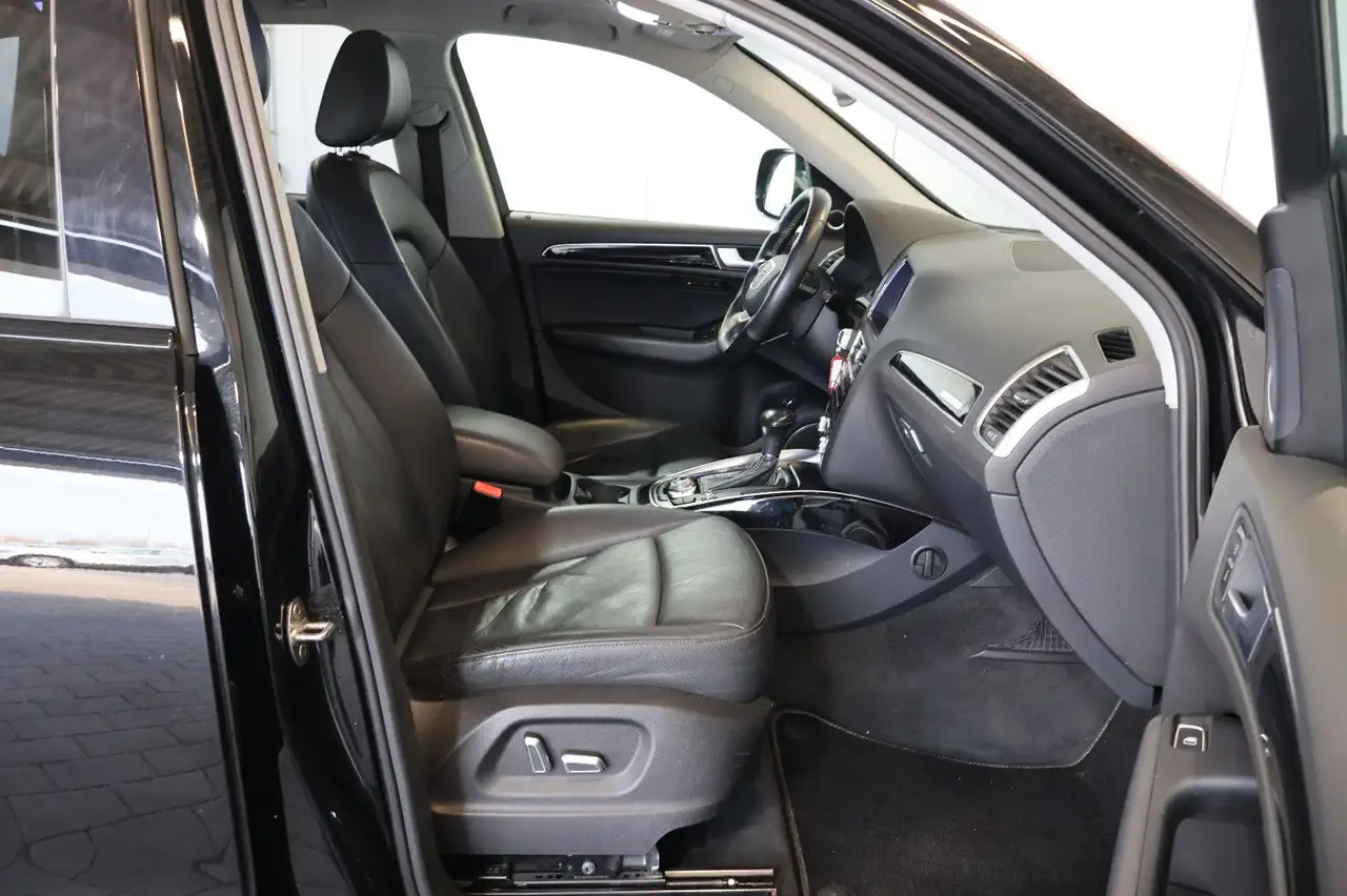 Audi Q5 3.0 TFSI quattro 272 ch S line • Boîte auto • Toit pano • Bang & Olufsen • Caméra • Keyless