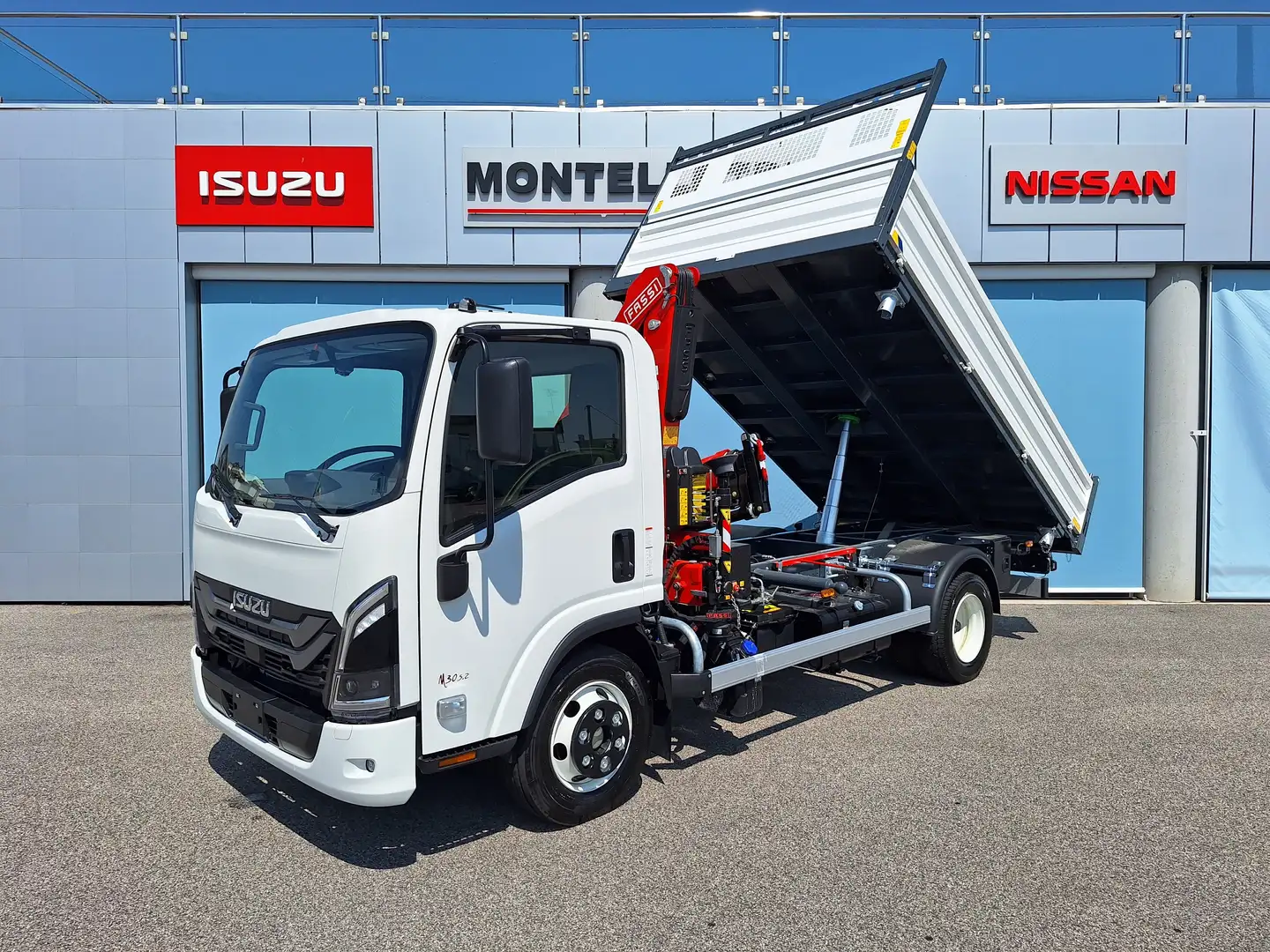 Isuzu M30 75qli Gru Fassi F50 A3 Ribaltabile trilaterale Blanco - 1