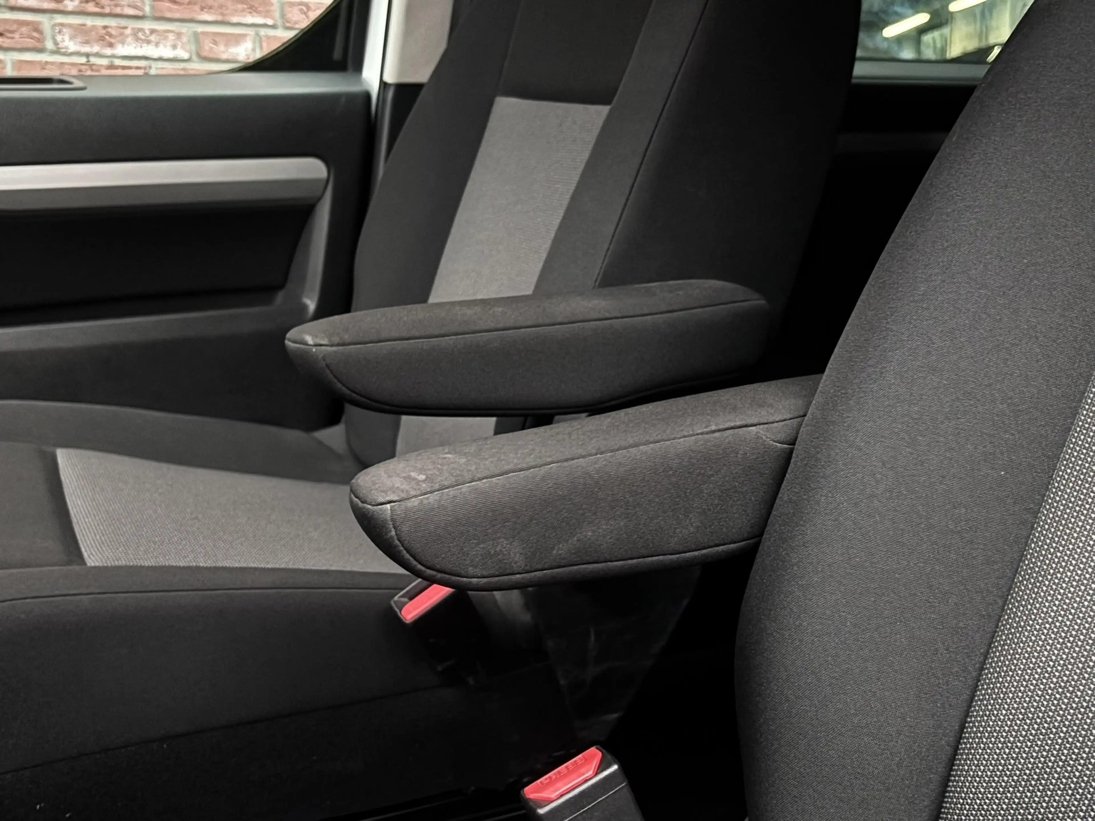 Peugeot e-Traveller Expert L2 Business Active Pack EV 50kWh 136pk | 8- — photo 13